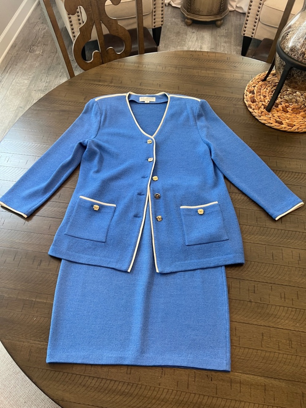 RARE VINTAGE Classic St. John Collection Santana Blue Knit Sweater and Skirt set